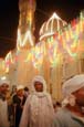 La mosqu�e par�e de mille lumi�res pour le mouled de Sayyeda Zeinab. Le Caire.  Sayyeda Zeinab mosque dressed with thousands of lights for the mulid.Cairo.