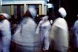 Disciples se balan�ant pendant une c�r�monie de dhikr pendant le mouled de Sidi Ibrahim al-Desouqi. Desouq.  Disciples swinging during a ceremony of dhikr at the Mulid of Sidi Ibrahim Al-Desouqi.  Desouq.  